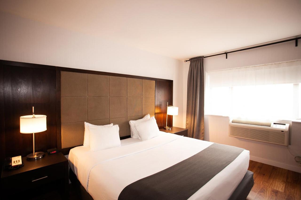 Hotel Newstar Montréal Buitenkant foto