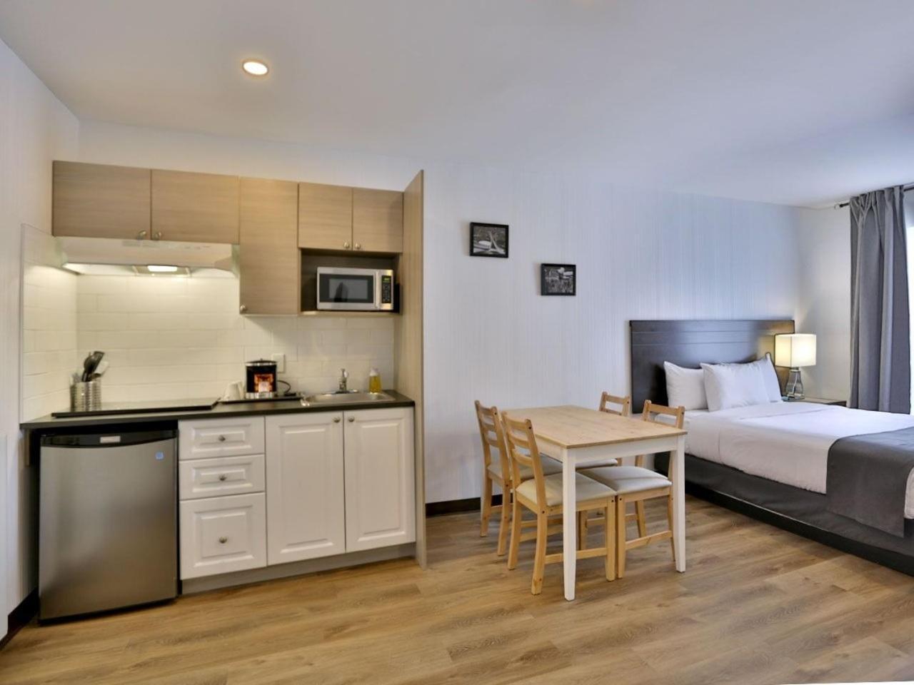 Hotel Newstar Montréal Buitenkant foto